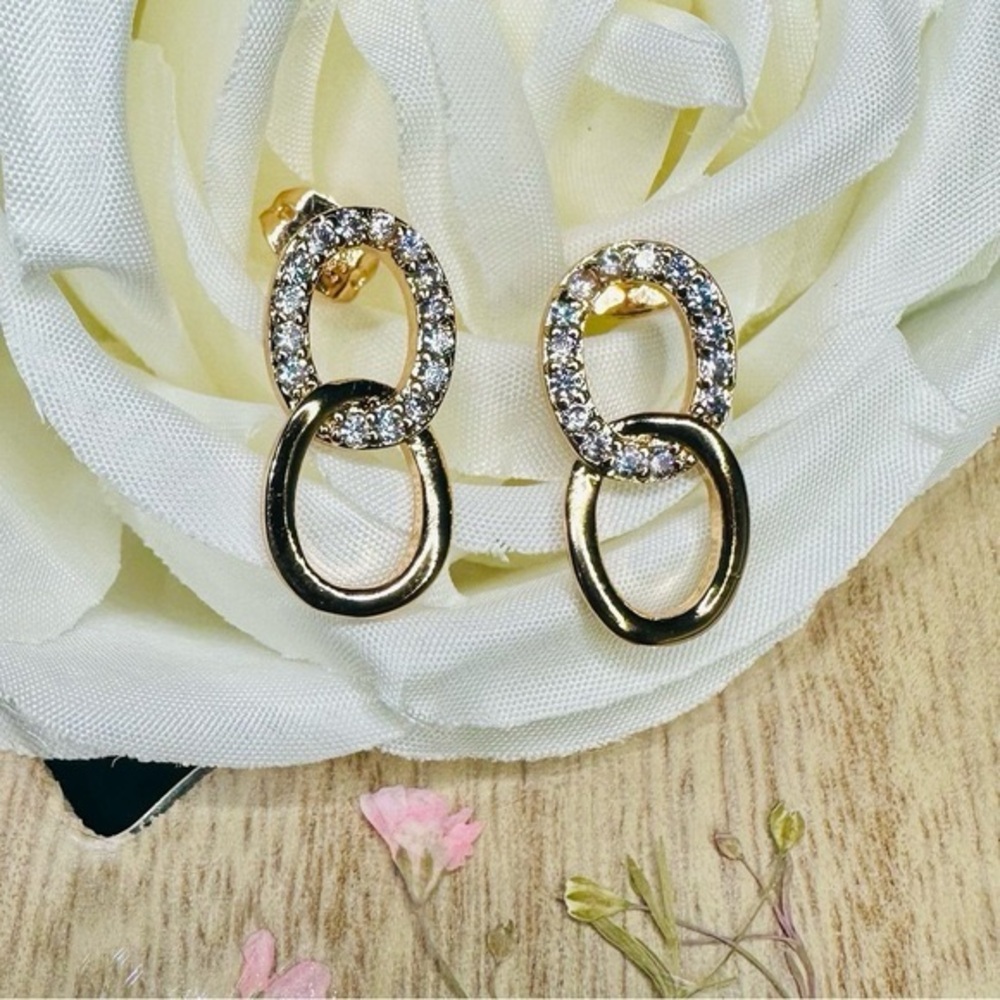 18K Gold Plated CZ Link Earrings • Sparkly Double Oval Studs • NWT